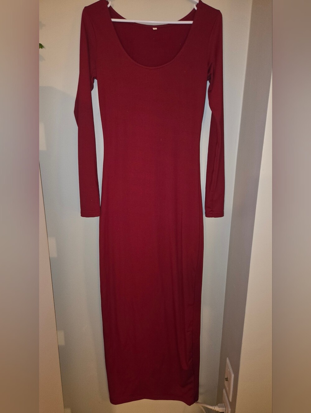 Scoop Neck Long Sleeve Maxi Dress in Burgundy Bodycon